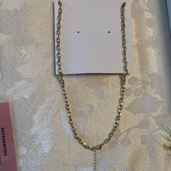 Gold Heart Pendant Necklace - Picture 5 of 7